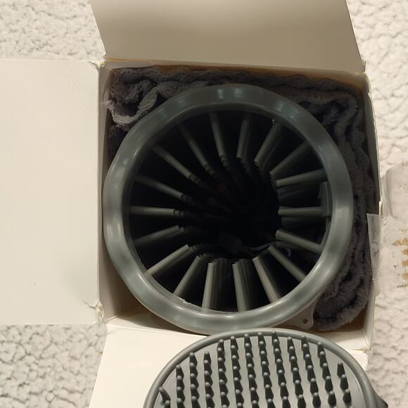 Soft Gentle Pet Foot Cleaner with Handle, Adjustable Brush Large - Picture 2 of 5